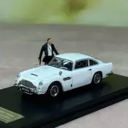 DCM 1/64 Scale For Aston Martin DB5 White Diecast Car Model Collections