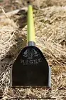 ‍Prohoe Rogue Flat Head Garden Hoe, 60" Fiberglass-Ash Handle, 5" Hoe Head