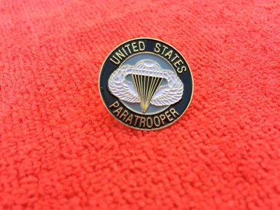 UNITED STATES PARATROOPER HAT PIN