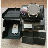 在飛比找蝦皮購物優惠-DIESEL 迪賽 智慧型手錶 日本直送 二手