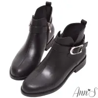 在飛比找Yahoo奇摩購物中心優惠-Ann’S史黛拉-訂製釦帶V型顯瘦曲線平底短靴3cm-黑