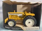 ERTL Minneapolis Moline G-550 1/16 Tractor