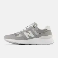 在飛比找Yahoo!奇摩拍賣優惠-NEW BALANCE 880 V6系列 女 慢跑鞋 灰 D