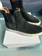 Common Projects Black Chelsea suede Rec Boots 40