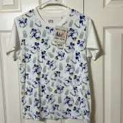 NWT Womens Uniqlo Mickey+Friends Vacation pineapple Print Tee- size M