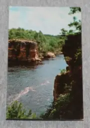 Vintage Postcard: High rock From Romance Cliff, Dells of the Wisconsin River