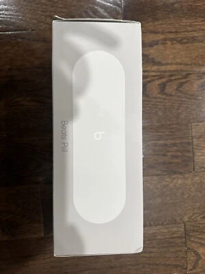 Beat pill speaker (Light Gray) - Kim Kardashian edition