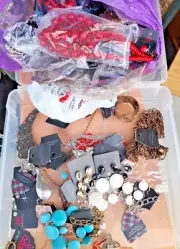 HUGE Vintage Paparazzi Costume Jewelry Lot 900+ Pieces Rings Necklaces ++ 38lb