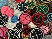 Geocache coin token swag, set 25 of mixed colors and size by tamis2go