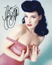 DITA VON TEESE PLAYBOY SE MODEL AND BURLESQUE SUPERSTAR SEXY SIGNED PHOTO