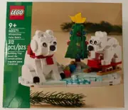 LEGO Seasonal: Wintertime Polar Bears (40571) - NISB Retired Christmas Tree