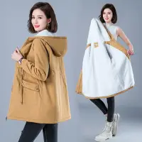 在飛比找momo購物網優惠-【K.W.】型-韓國保暖羊絨內裏風衣型外套(2色選一)