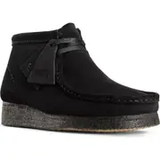 Clarks(r) Wallabee Chukka Boot