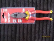 Milwaukee 48-22-2209 1000V Insulated 9" Maximum Leverage Lineman's Pliers - NEW