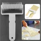 Plastic Baking Tools Wheel Hob Biscuits Pizza Pie Cake Tool Mold Pull Net PM