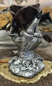 Rose Skull Handle Sphere Stand