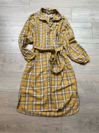 在飛比找Yahoo!奇摩拍賣優惠-黃色小鴨 韓國首爾製 黃色格紋襯衫式洋裝 全新