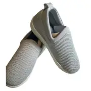 Muk Luks Womens Slippers Medium 7-8 Gray Lightweight Indoor/Outdoor Cushioned Fo