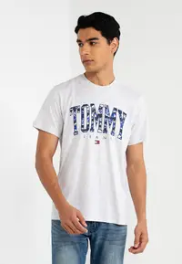 在飛比找ZALORA購物網優惠-迷彩學院風T恤 - Tommy Jeans