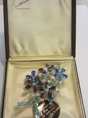 Juliana D&E Delizza Elster Saks Fifth Avenue Rhinestone Brooch Pin Never Worn!