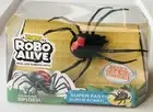 Remote Animatronic “Real Life” Robo Alive Crawling Black Widow Spider Pet Zuru