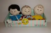 MADAME ALEXANDER THE PEANUTS GANG SET OF 3 CHARLIE BROWN LUCY LINUS PLUSH DOLLS