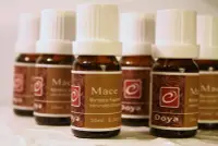 在飛比找Yahoo!奇摩拍賣優惠-《Doya朵漾香氛館》Mace 荳蔻純精油10ML