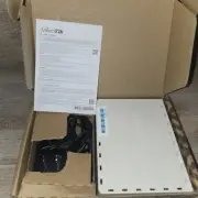 MikroTik hAP ac lite RB952Ui-5ac2nD-US Dual Band Wireless Router With Adapter