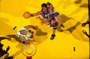 Aerial view of Los Angeles Lakers Kobe Bryant vs Indiana Pacers at- Old Photo