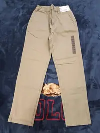 在飛比找Yahoo奇摩拍賣-7-11運費0元優惠優惠-Uniqlo 男童特級彈性卡其褲 150公分