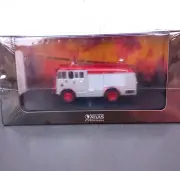 Atlas Fire Engines Karrier Gamecock 1:72 red color