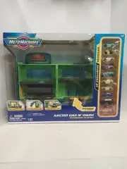 NMicro Machines Micro Gas N’ Dash Expanding Playset