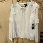 NWT White Wrangler Retro Blouse with ruffles, Rayon fabric, Size M