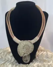 Handmade NWT $430 Nautilus Shell Polished Fossil Pendant Leather Chain RARE