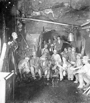Bendigo Victoria 1908 - A group of miners at 'crib time' Old Photo