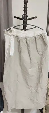 在飛比找Yahoo!奇摩拍賣優惠-品牌elsa esturgie 裙子