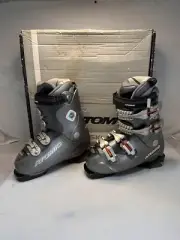 NEW OPEN BOX - Atomic RIG Therm-ic Pre-Wired Ski Boots - Size 23 - READ