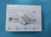 New Sealed TP-Link WiFi Range Extender AV500 Powerline Edition TL-WPA4220KIT