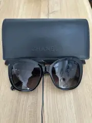 CHANEL Sunglasses ️Lunettes Soleil Carre BNWB Never Worn