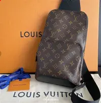 在飛比找Yahoo!奇摩拍賣優惠-小甄二手LOUIS VUITTON AVENUE 斜背包 胸