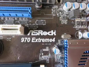 A.AM3+/FX主機板-華擎970 EXTREME4 DDR3雙通道 7.1聲道 八核 固態電容 SLI直購價2680