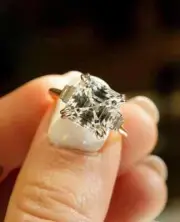 1 CT Asscher Cut Lab Grown Diamond VVS1 Certified Modern Design – Ideal for ring