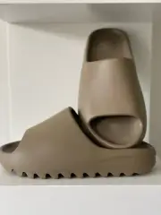 Yeezy Slide - Earth Brown - US8