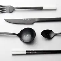 在飛比找momo購物網優惠-【KOTI 日安生活】北歐風黑白英文304不鏽鋼餐具組叉勺子