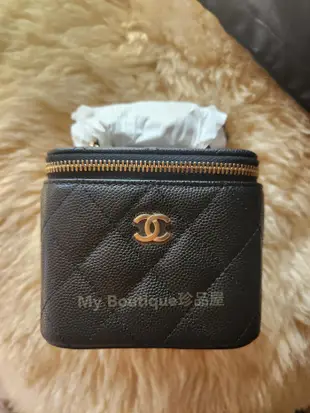 ❗️現貨❗️【My Boutique珍品屋】全新真品~Chanel超限量荔枝黑牛皮金鍊mini vanity小方盒子包 化妝箱包AP1340~coco方胖子參考