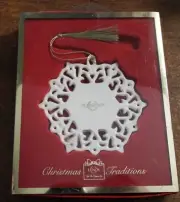 Lenox Christmas Traditions Holiday Cheer Snowflake Ornament 2003 NEW!