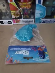 DISNEY PIXAR FINDING DORY BATH SQUIRTER DESTINY