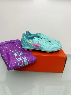 Nike Phantom GX II Club LV8 FG/MG