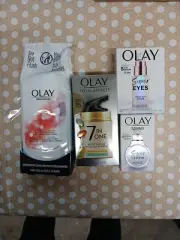 4 Item Olay Lot - Micro Wet Cleansing Cloths, 7in1 Moisturizer w/ Sunscreen, ...