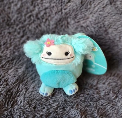 Squishmallow 3.5" clip On Joelle With Flower The Bigfoot BNWT